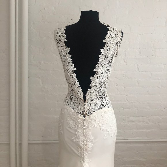 Pronovias Milano Gown - Picture 7 of 7